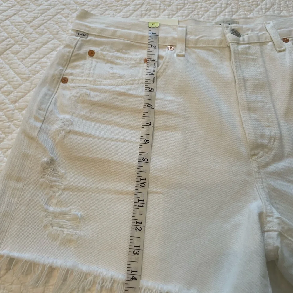 Citizens Of Humanity // Annabelle Long // White // Distressed Denim Shorts